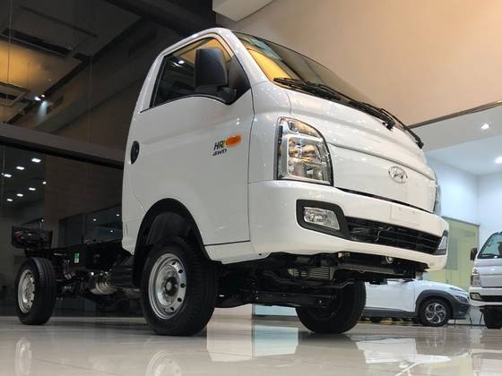 HYUNDAI HR 2.5 TURBO DIESEL CS 4WD MANUAL